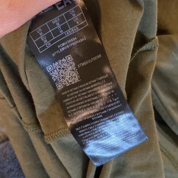 Guess Top - Picture 7 of 8